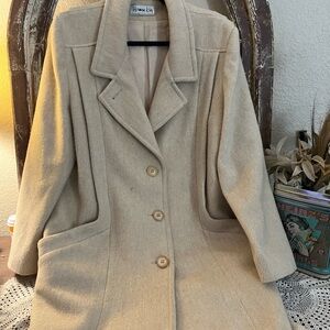 Herman Kay Wool Coat  , Tan, Size Large Made U S A